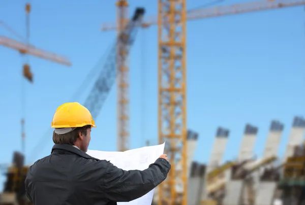 对市场乱象说“不”——多地规范建筑市场秩序观察